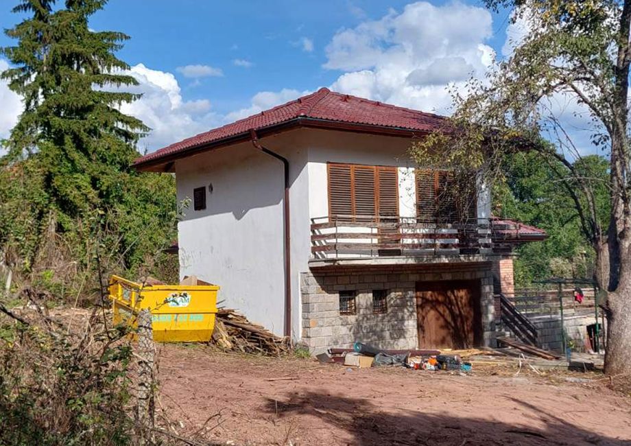 Ремонт на покриви Иванови