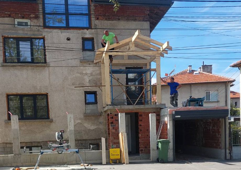 Ремонт на покриви Иванови