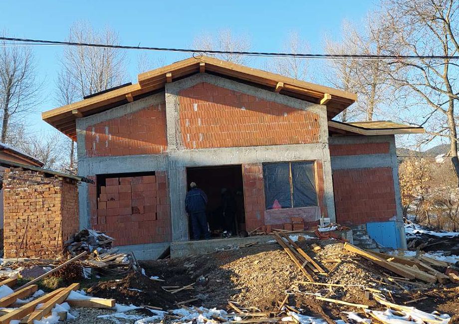 Ремонт на покриви Иванови